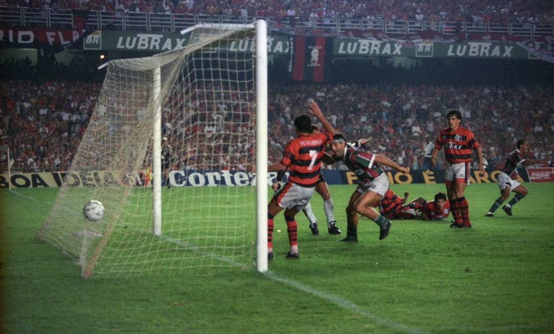 GOL DE BARRIGA: O JOGO DOS JOGOS