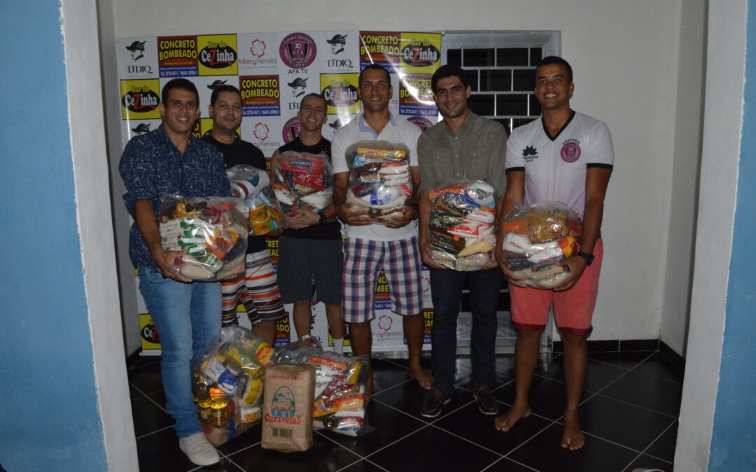 UM GOLAÇO DENTRO E FORA DE CAMPO