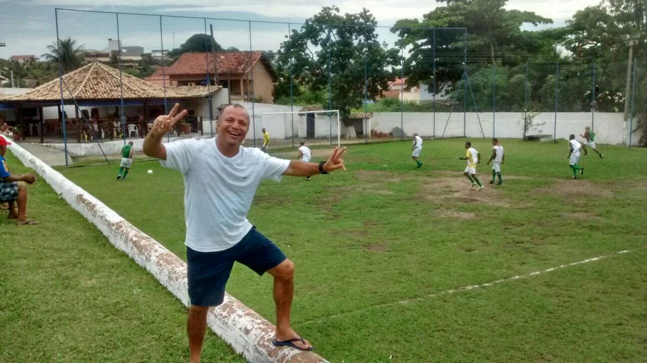 João Perdigão, no condomínio Vila Branca, &nbsp;quando trocou a pelada oficial por um amistoso