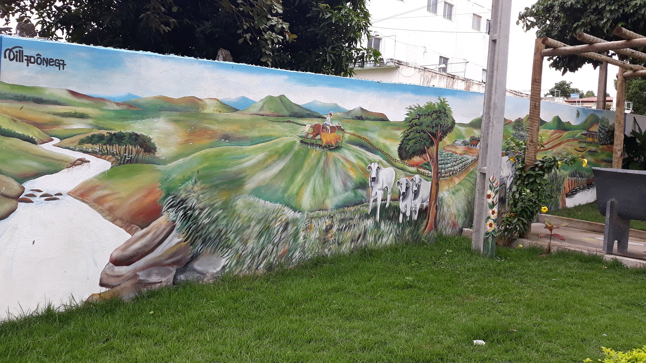 Painel de Villadônega II no SAAE de Itapetinga B.jpg